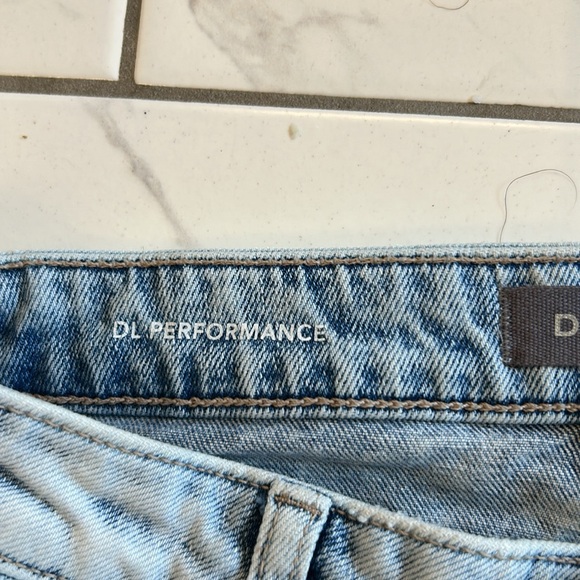 Girls DL1961 Harper straight leg Jean size 12 - Picture 5 of 8